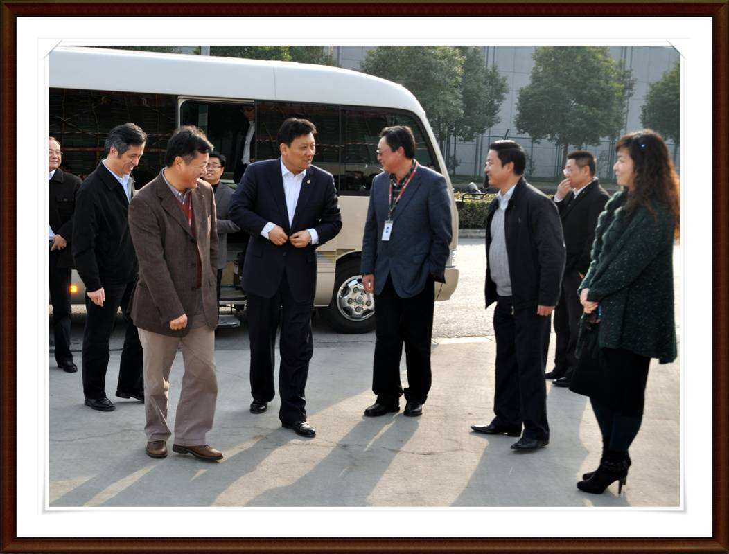 昆山市委書記管愛國一行到我司視察工作