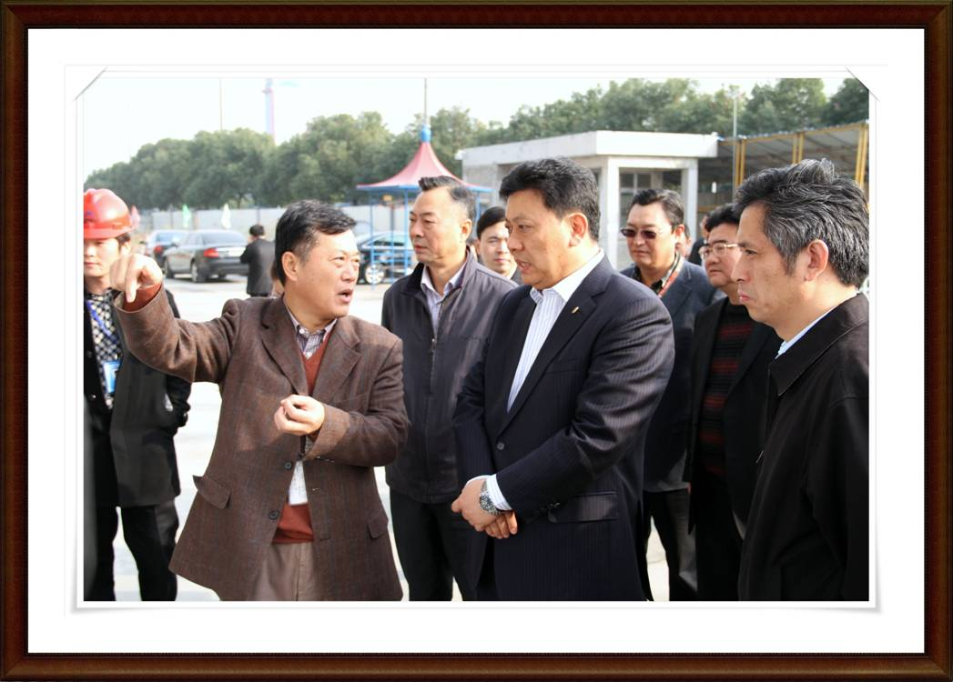 昆山市委書(shū)記管愛(ài)國(guó)一行到我司視察工作