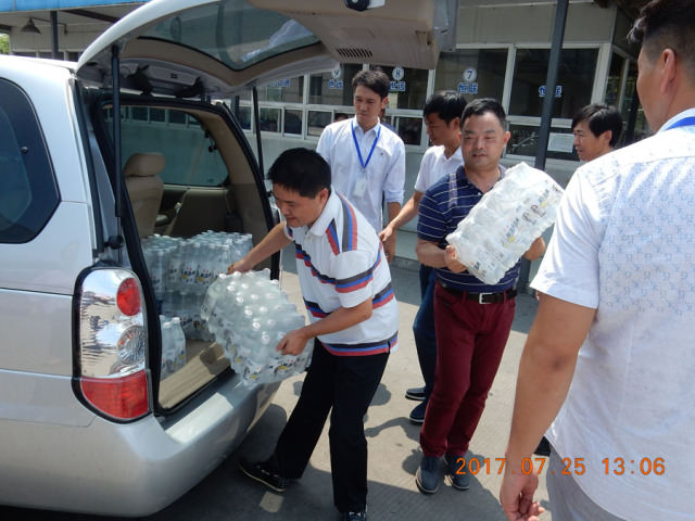 飛力達(dá):來(lái)自總裁室的清涼一“下”