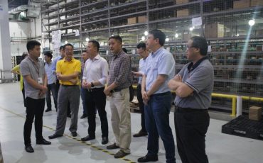 工信部領導蒞臨西南區(qū)自動化倉參觀指導