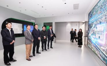 昆山市委常委秦微晰一行到訪飛力達(dá)參觀調(diào)研